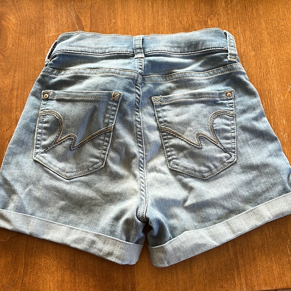 Wallflower, denim shorts, size 1